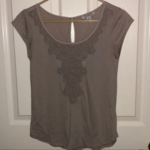 American Eagle shirt with detail on the front